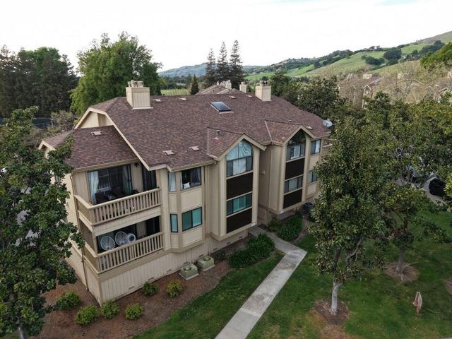 2272 Brega Court, Morgan Hill, CA 95037