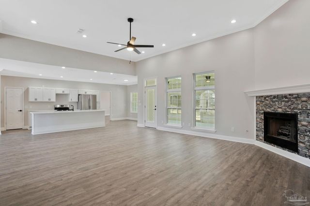 2409 Sweetheart Ln, Pensacola, FL 32526