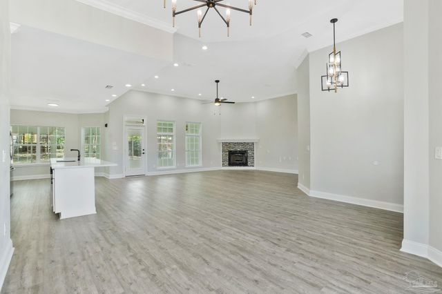 2409 Sweetheart Ln, Pensacola, FL 32526