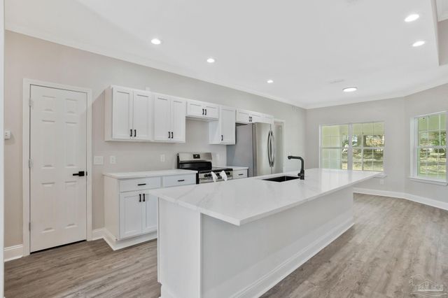 2409 Sweetheart Ln, Pensacola, FL 32526