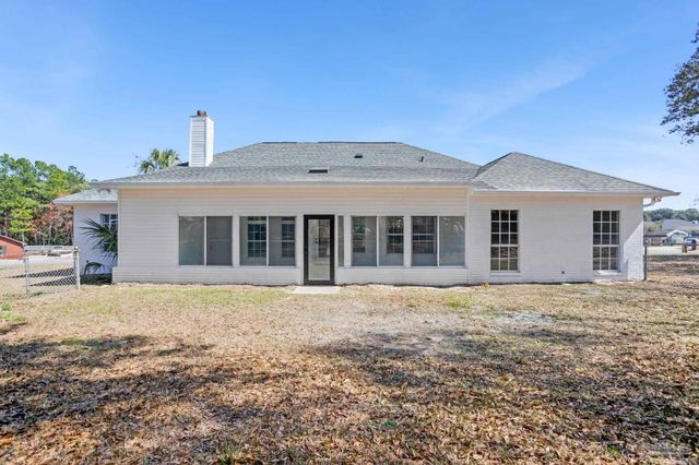 2409 Sweetheart Ln, Pensacola, FL 32526