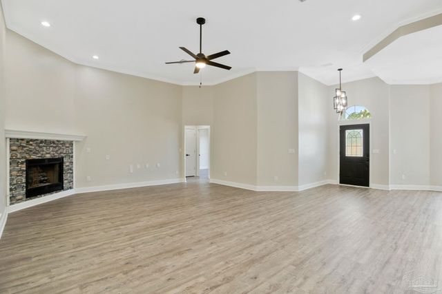 2409 Sweetheart Ln, Pensacola, FL 32526