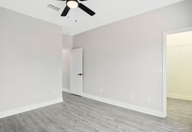 2409 Sweetheart Ln, Pensacola, FL 32526