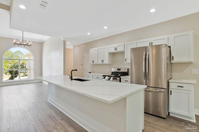 2409 Sweetheart Ln, Pensacola, FL 32526