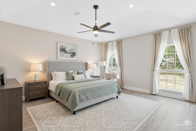 2409 Sweetheart Ln, Pensacola, FL 32526