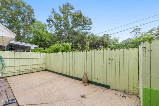 30 Independence Drive, 30, Gulfport, MS 39507