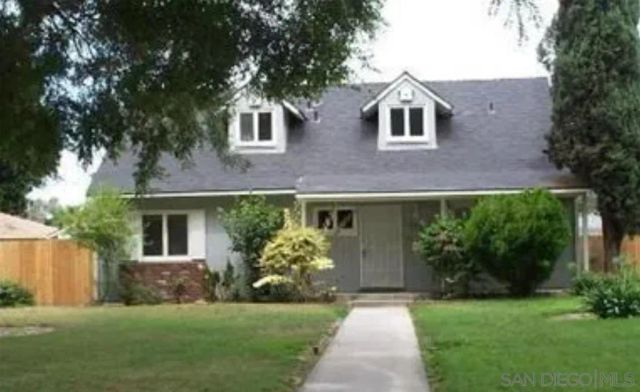 7535 Magnolia Ave, Riverside, CA 92504