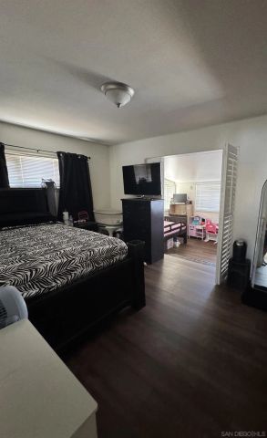 7535 Magnolia Ave, Riverside, CA 92504