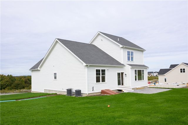 153 Revolution Way, Middletown, RI 02840