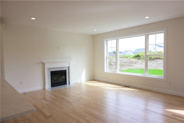 153 Revolution Way, Middletown, RI 02840