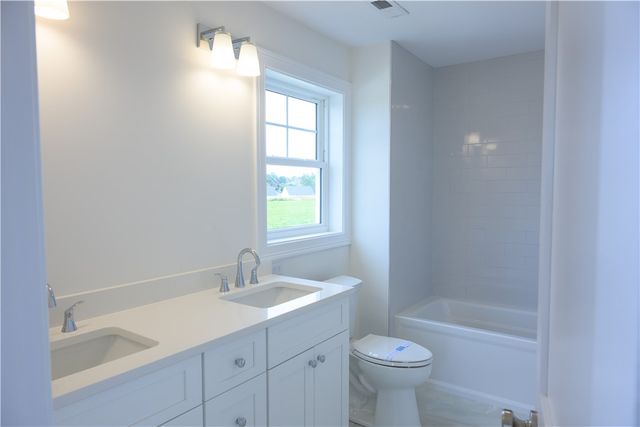 153 Revolution Way, Middletown, RI 02840
