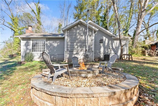 86 Pine Street, Dahlonega, GA 30533