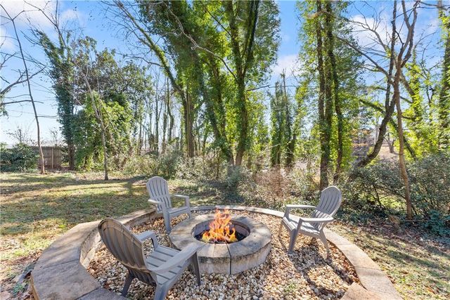 86 Pine Street, Dahlonega, GA 30533