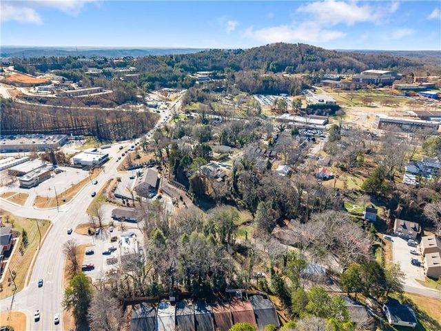 86 Pine Street, Dahlonega, GA 30533