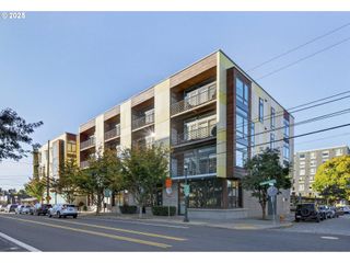 1455 N KILLINGSWORTH St 415, Portland, OR 97217