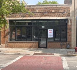 2114 W Lawrence Avenue, Chicago, IL 60625