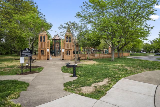 405 Huber Village Boulevard, Westerville, OH 43081