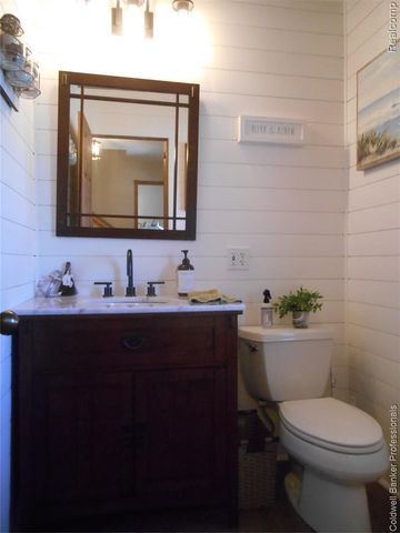 2704 Genny Ridge Drive, Lapeer, MI 48446