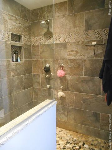 2704 Genny Ridge Drive, Lapeer, MI 48446