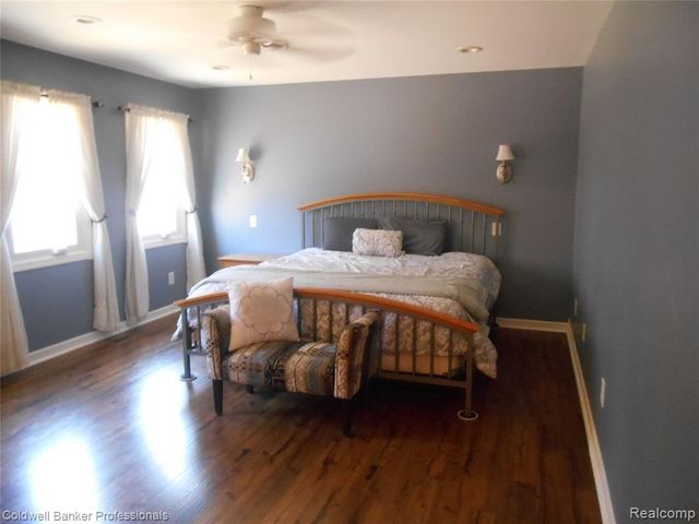 2704 Genny Ridge Drive, Lapeer, MI 48446