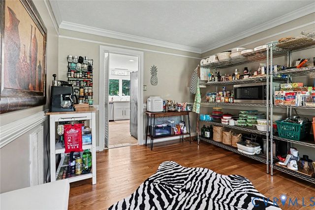 7101 N Hairpin Dr, Quinton, VA 23141