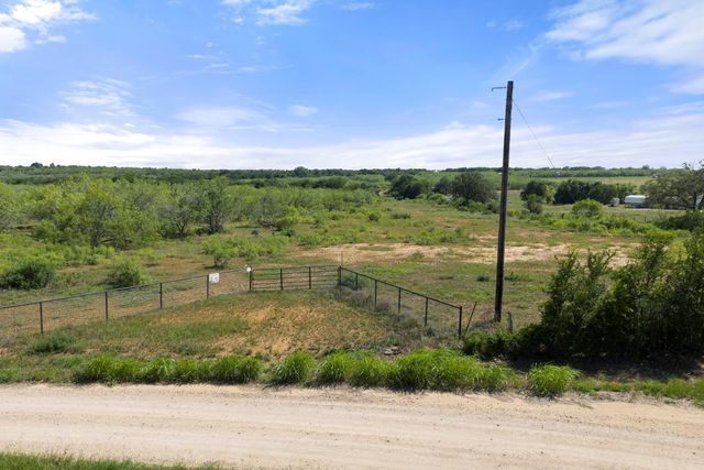 TBD County Road 450, Waelder, TX 78959