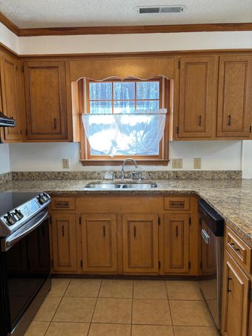 1460 Crowndale Drive, Sumter, SC 29150