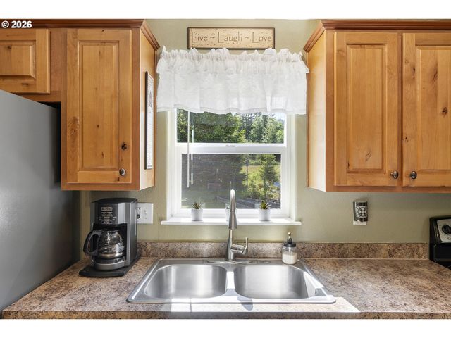 252 BLACKLEDGE Rd, Carson, WA 98610