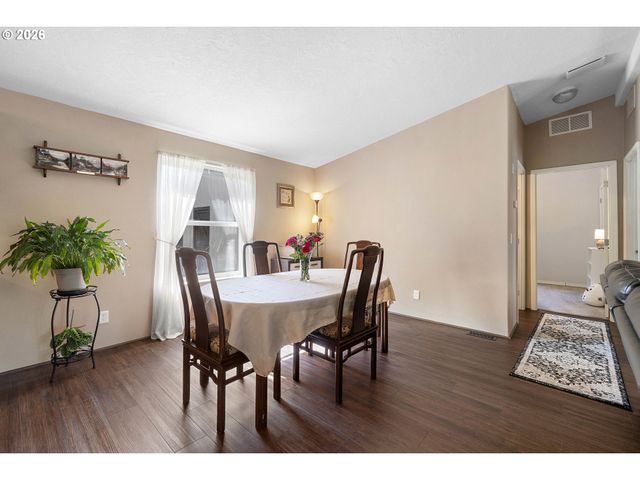 252 BLACKLEDGE Rd, Carson, WA 98610