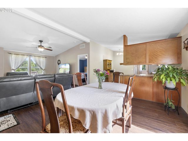 252 BLACKLEDGE Rd, Carson, WA 98610