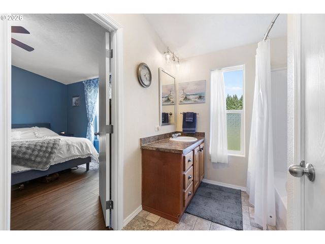 252 BLACKLEDGE Rd, Carson, WA 98610