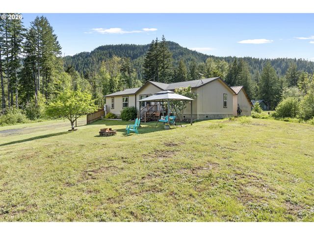 252 BLACKLEDGE Rd, Carson, WA 98610