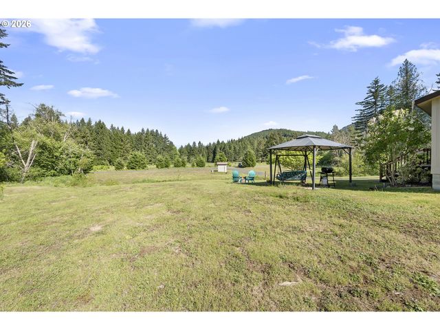 252 BLACKLEDGE Rd, Carson, WA 98610