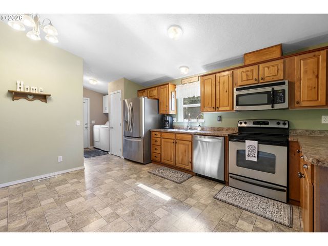 252 BLACKLEDGE Rd, Carson, WA 98610