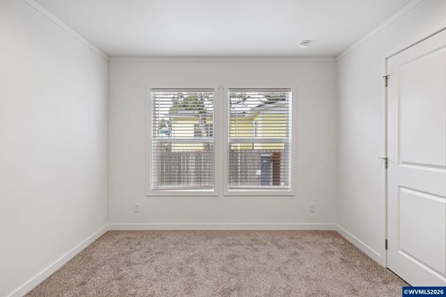 631 E Ellendale Av 206, Dallas, OR 97338