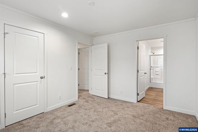 631 E Ellendale Av 206, Dallas, OR 97338