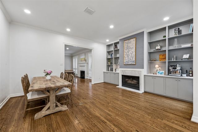 5422 John Dreaper Drive, Houston, TX 77056