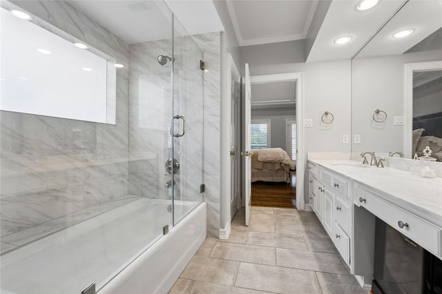 5422 John Dreaper Drive, Houston, TX 77056