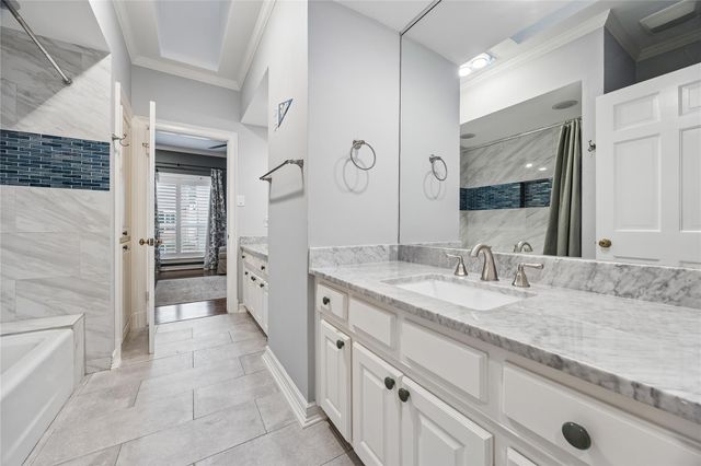 5422 John Dreaper Drive, Houston, TX 77056