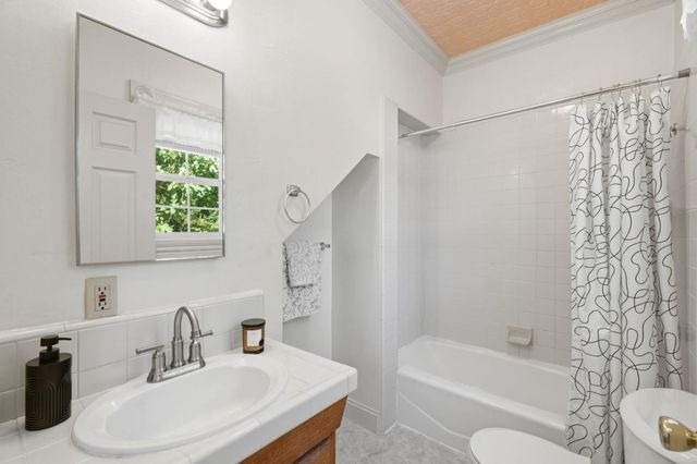 589 S Almaden Avenue, San Jose, CA 95110