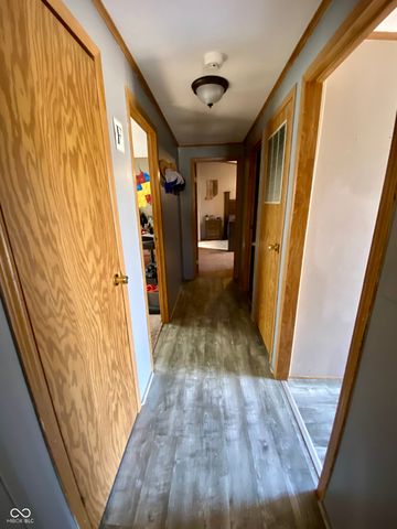 786 E Bonebrake Road, Veedersburg, IN 47987