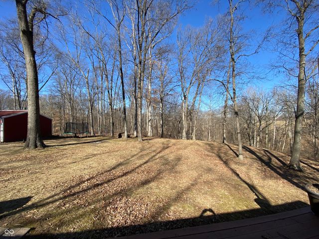 786 E Bonebrake Road, Veedersburg, IN 47987