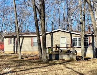 786 E Bonebrake Road, Veedersburg, IN 47987