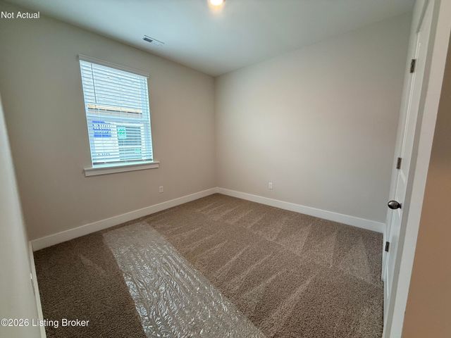 8103 Cedar Meadows Ln, Louisville, KY 40229