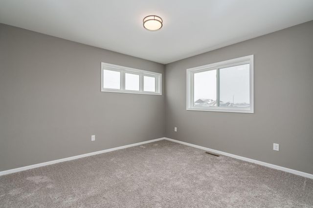 2200 Anchorage Drive, Mankato, MN 56003