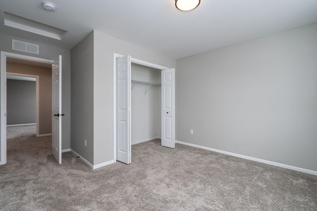 2200 Anchorage Drive, Mankato, MN 56003