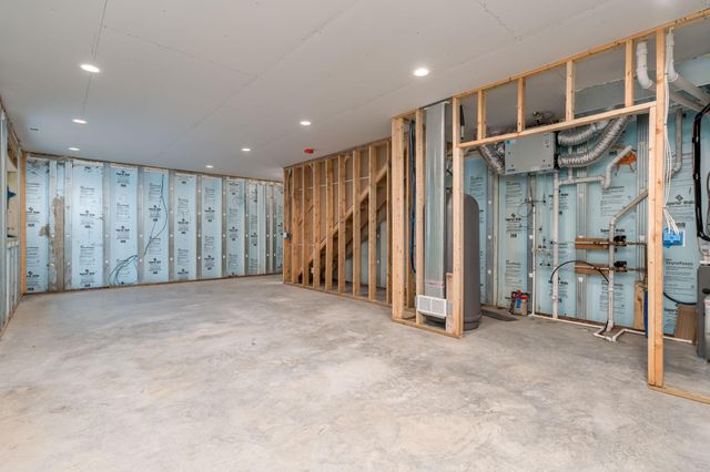 2200 Anchorage Drive, Mankato, MN 56003