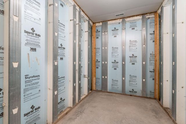 2200 Anchorage Drive, Mankato, MN 56003