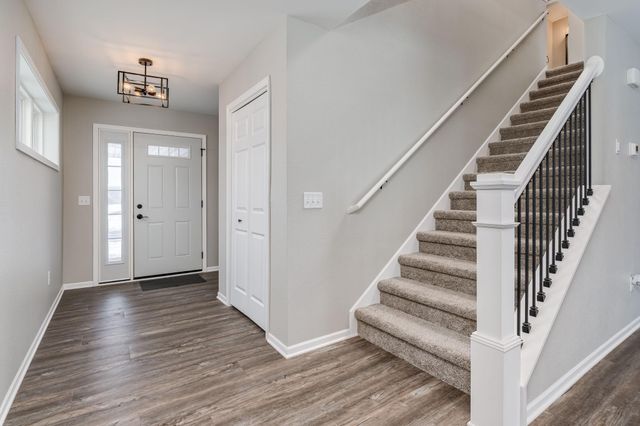 2200 Anchorage Drive, Mankato, MN 56003