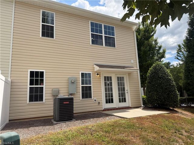 834 Central Park Avenue, Greensboro, NC 27407